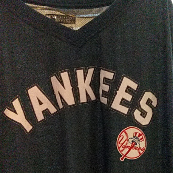 NY Yankees shirt - Picture 2 of 3